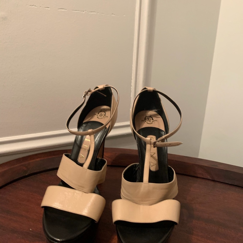 Gina heels